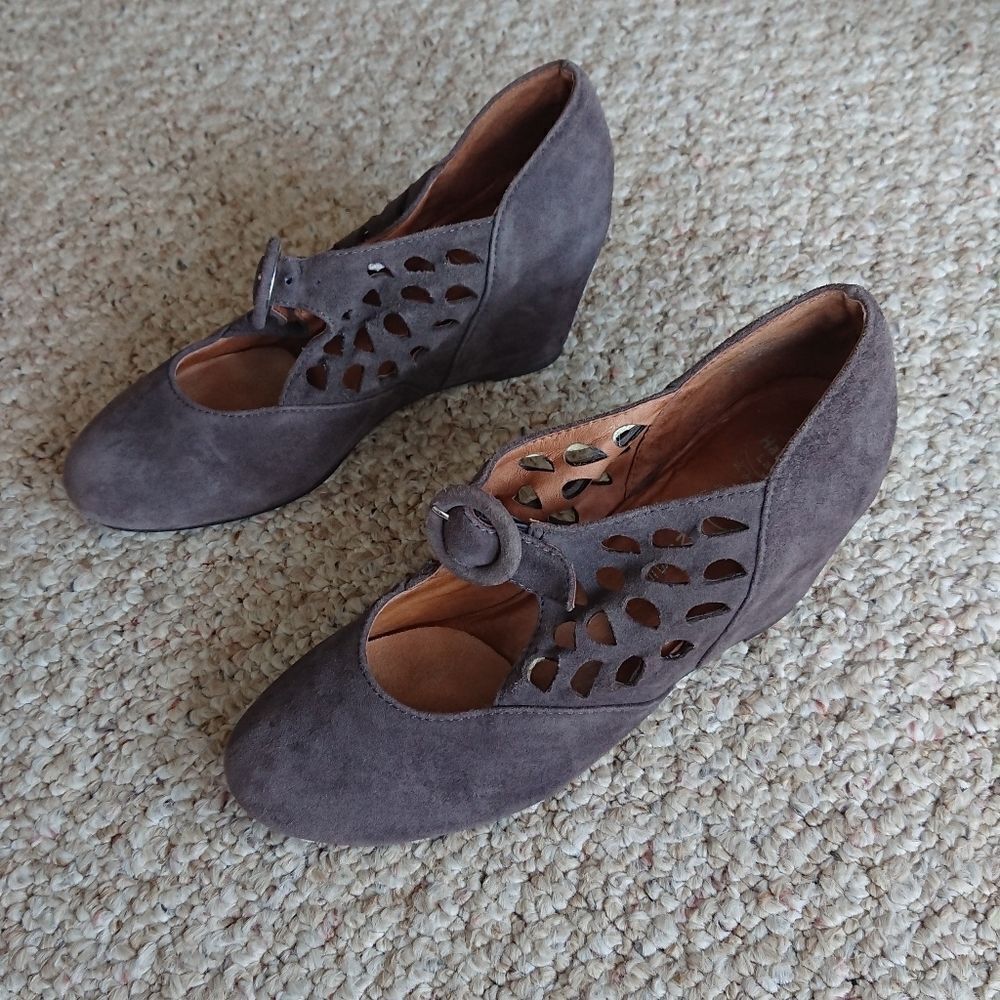 Jeffrey Campbell Havana Last Suede Wedge size 6M